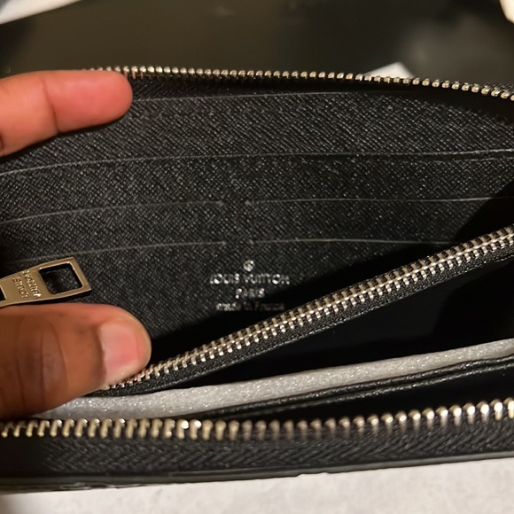 Purse - Picture 2 of 2